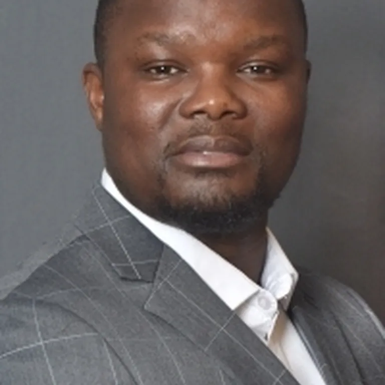 Dr Simbarashe Mhaka